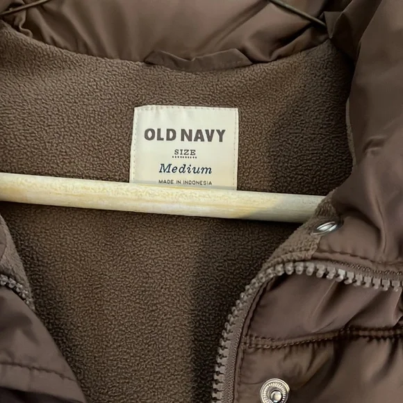 Medium puffer vest- brown - Picture 2 of 3